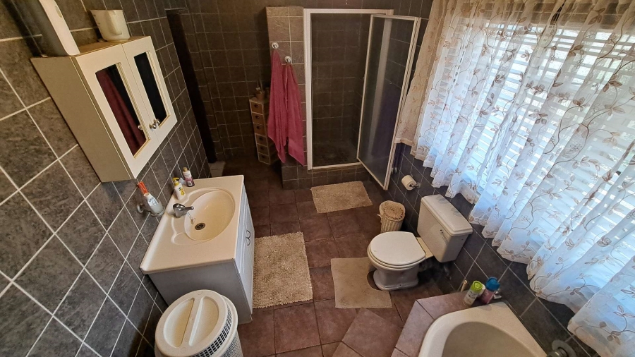 3 Bedroom Property for Sale in Generaal De Wet Free State